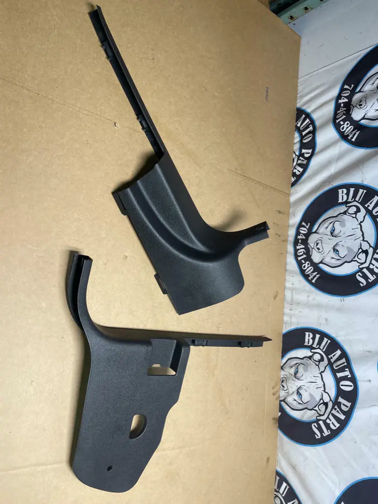 2013-14 Ford Mustang Kick Panels Pair 192 1