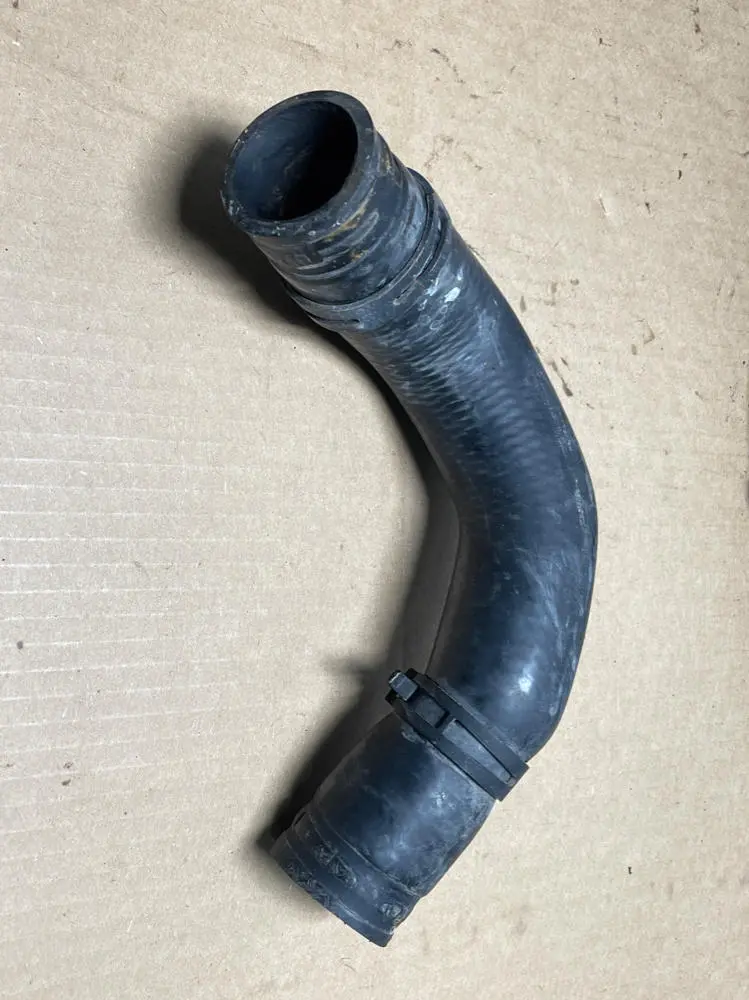 2003-04 Ford Mustang Svt Cobra Lower Radiator Hose Oem 218 1