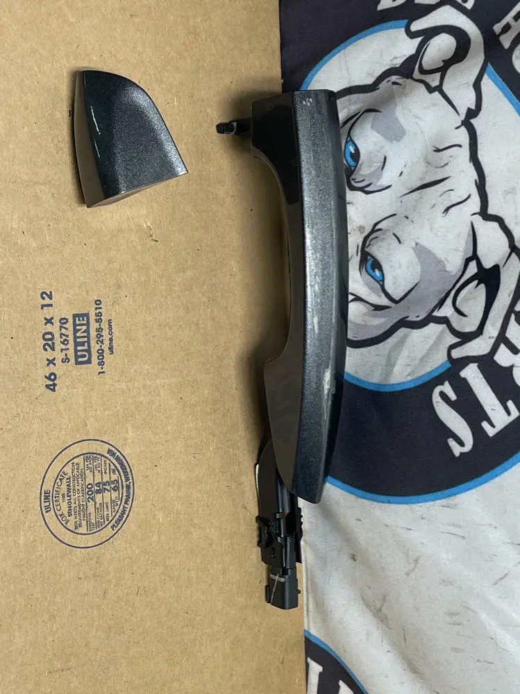 2018-23 Ford Mustang Passenger Rh Door Handle Code M7 204 1