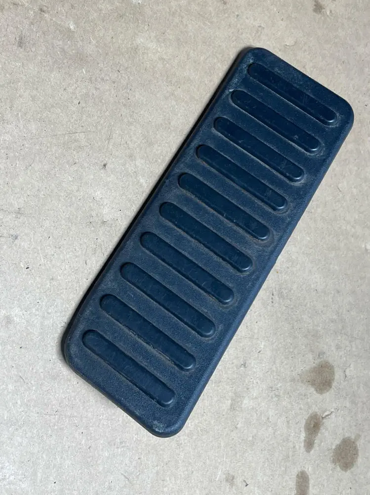 2015-17 Ford Mustang Dead Pedal 198 1