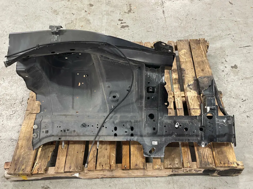 2018-23 Ford Mustang Gt Rh Sturt Tower Clip, Paint Code- G1 Ba 1