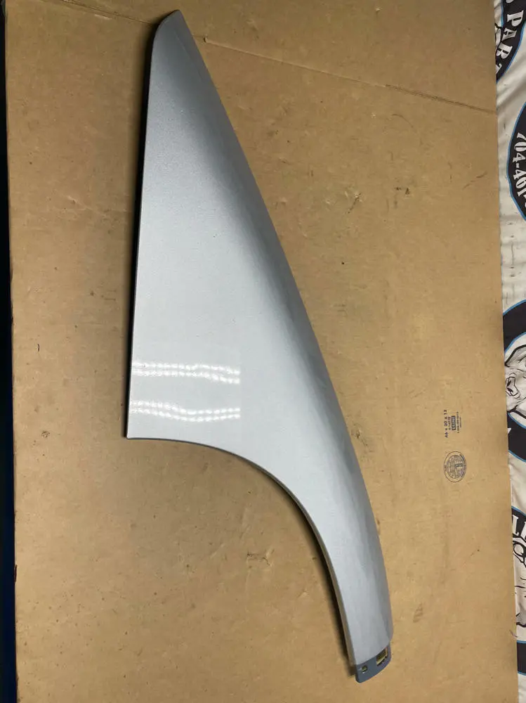 2003-04 Ford Mustang Svt Cobra Passenger Rh Sail Panel, Paint Code Yn Ba 1