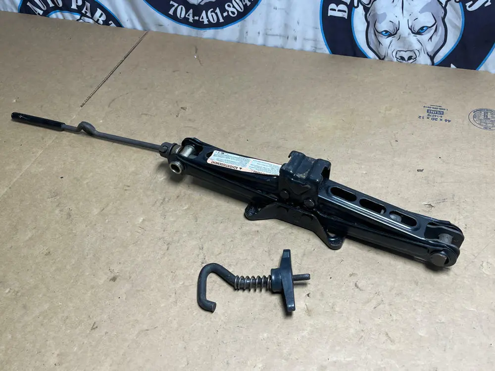 2003-04 Ford Mustang Svt Cobra Oem Screw Jack Ba 1