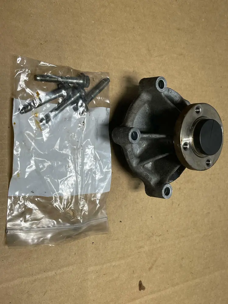 2003-04 Ford Mustang Svt Cobra 4.6 Water Pump 220 1