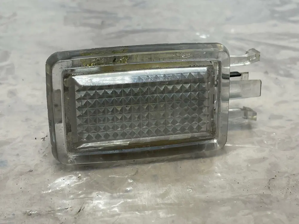 1987-93 Ford Mustang Gt Hatch/Trunkwell Light 201 1