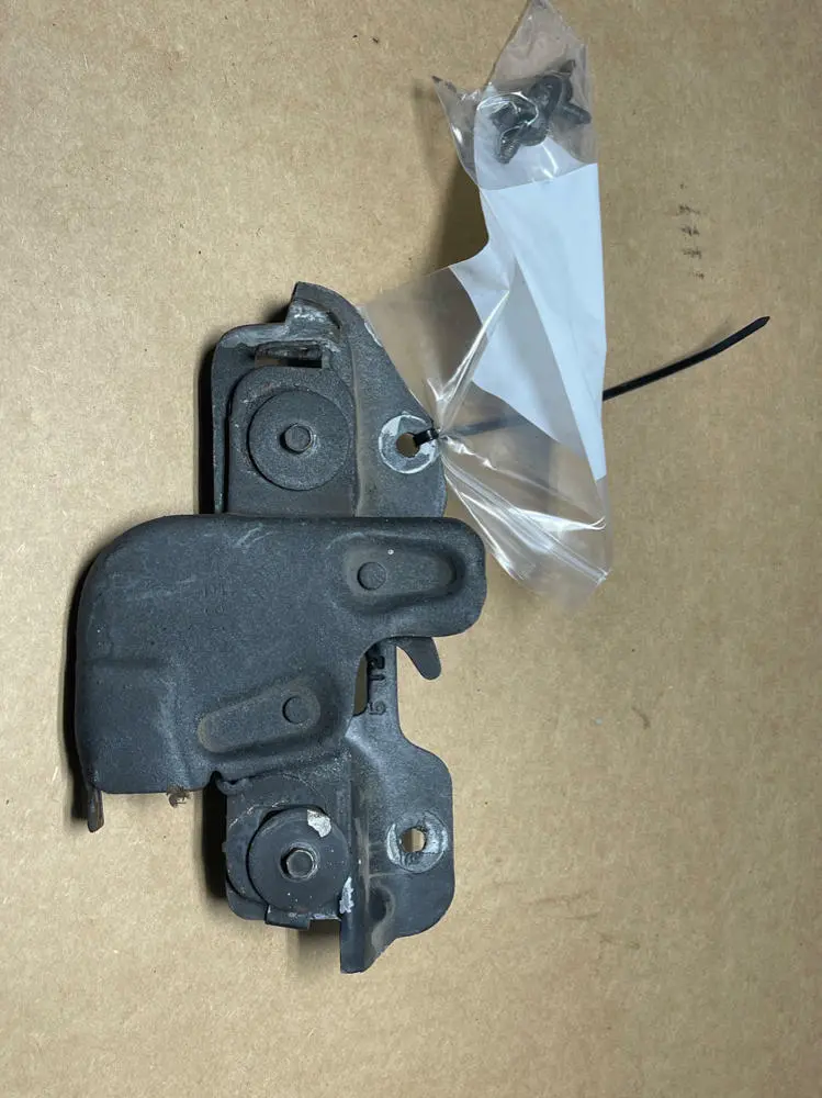 1987-93 Ford Mustang Gt Hood Latch Assembly 201 1