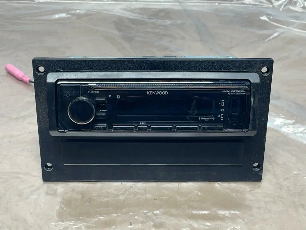 1987-93 Ford Mustang Gt Kenwood Kmm-Bt322u Headunit & Trim 201 1