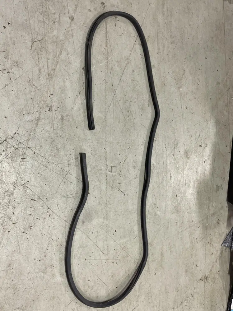 1987-93 Ford Mustang Gt Driver Lh Door Weather Stripping 201 1