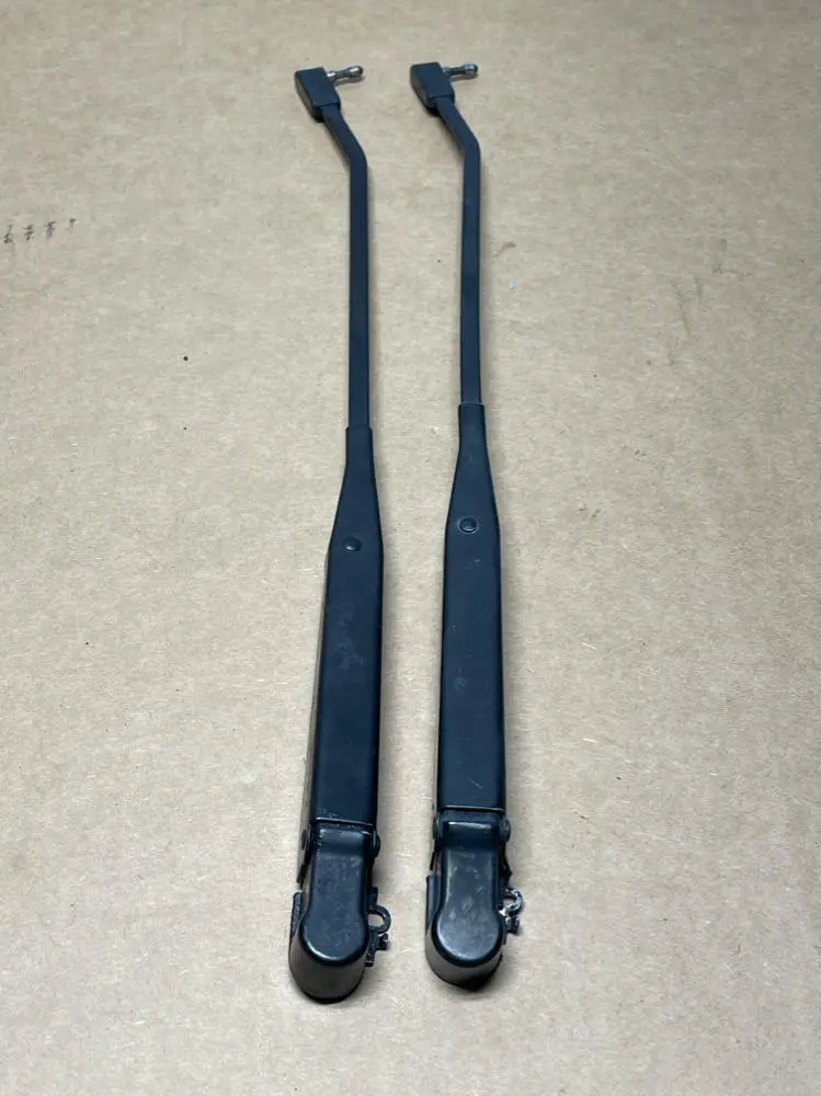 1987-93 Ford Mustang Gt Wiper Arms Pair 201 1