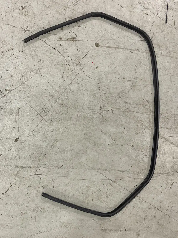 1987-93 Ford Mustang Gt Sun Roof Weather Stripping 201 1