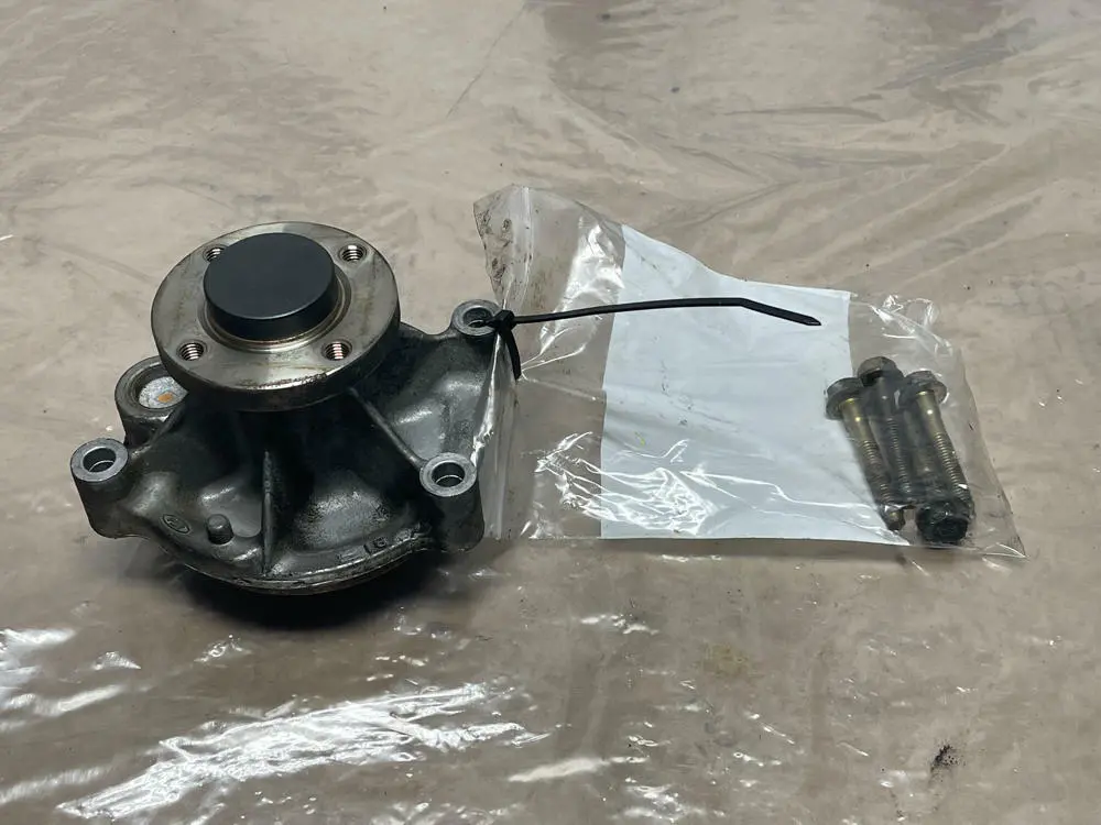 2003-04 Ford Mustang Svt Cobra Water Pump Oem 208 1