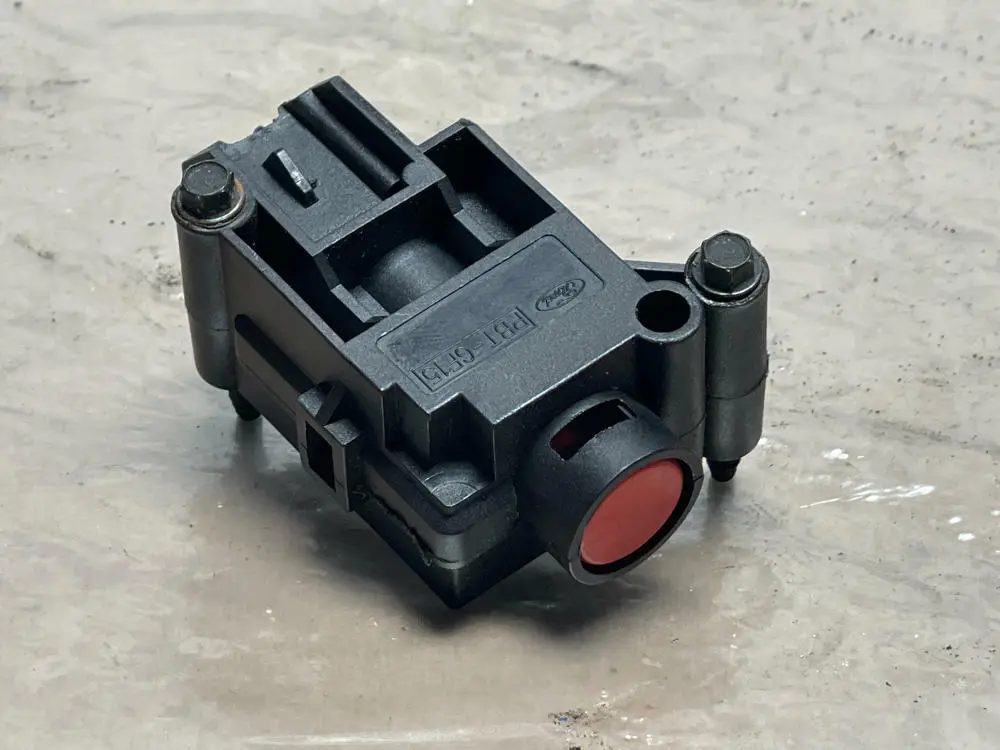 2003-04 Ford Mustang Svt Cobra Fuel Inertia Switch 208 1