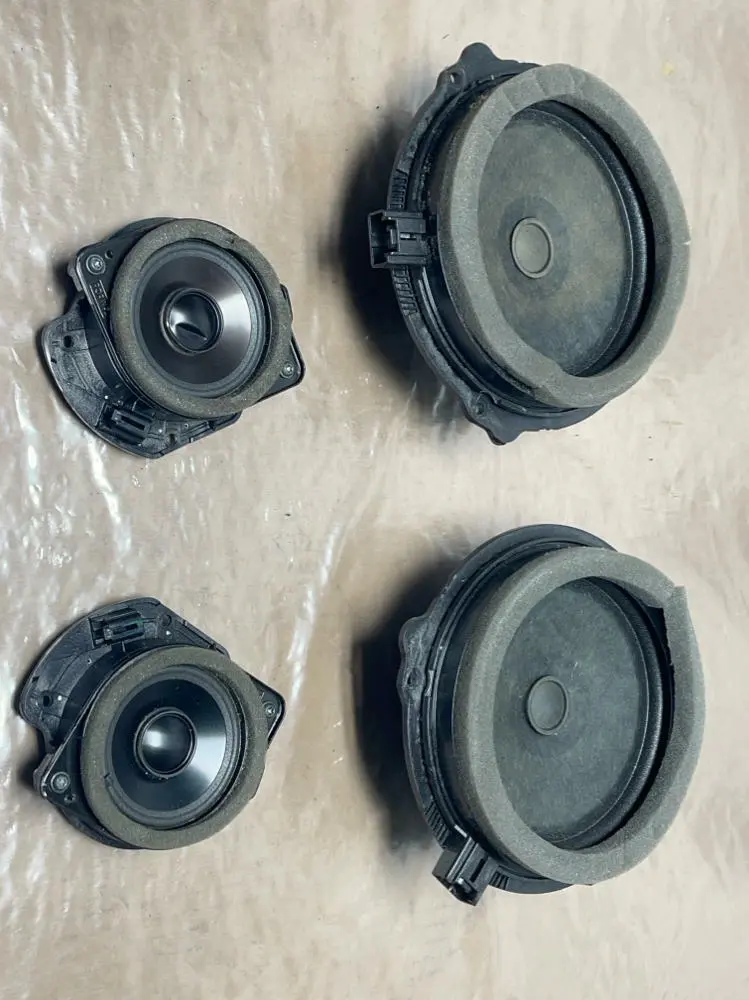 2018-23 Ford Mustang Speaker Set 212 1