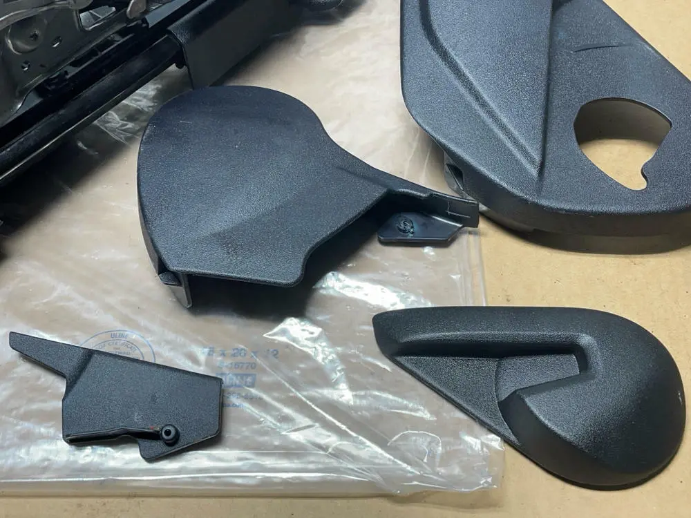 2015-23 Ford Mustang Driver Seat Track Power 212 2