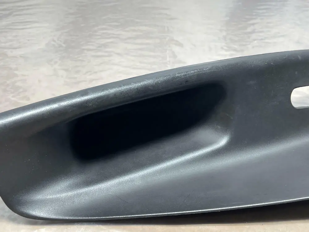 2003-04 Ford Mustang Svt Cobra Oem Door Cup Dark Charcoal Coupe Pass. Rh 228 2