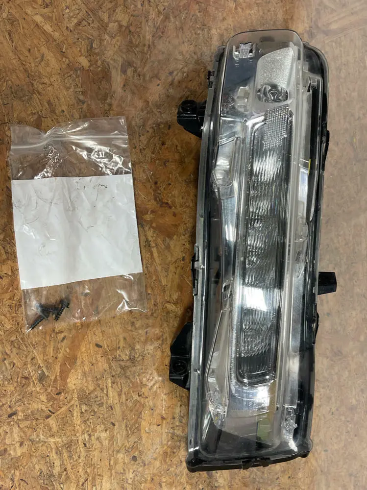 2015-23 Ford Mustang Gt S550 5.0 Passenger Rh Fog Light Turn Signal 216 1