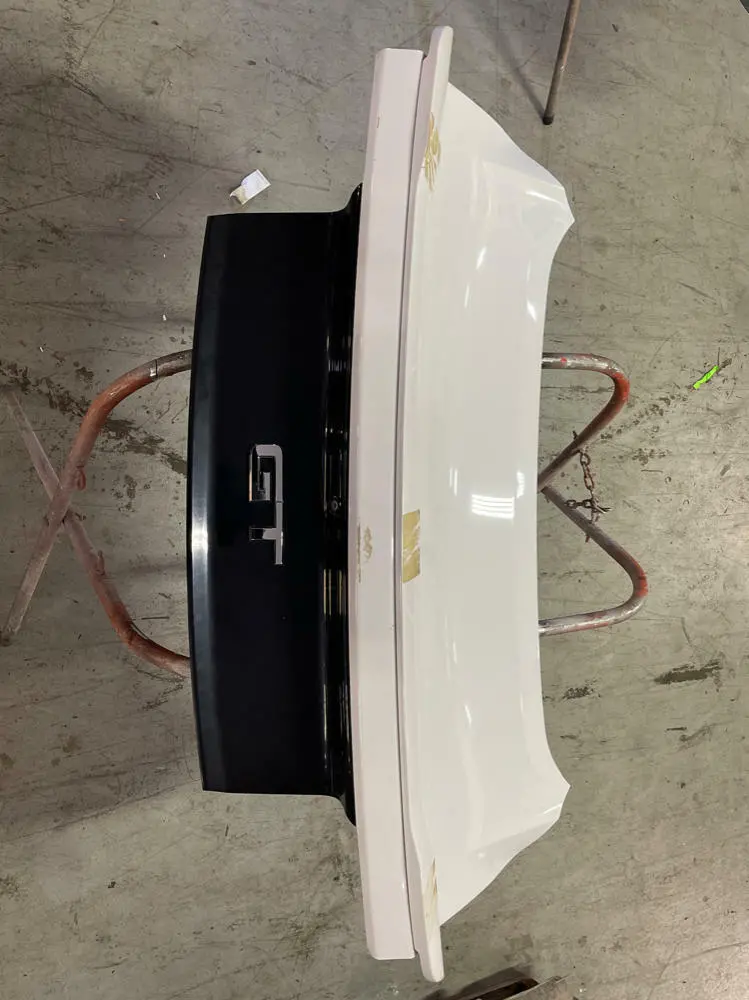 2015-17 Ford Mustang Gt Deck Lid Assembly (Z1- Oxford White) 211 1