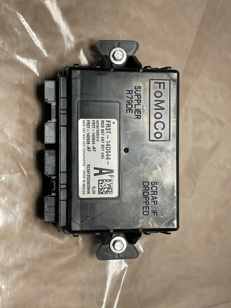 2015-17 Ford Mustang Lighting Control Module 214 1
