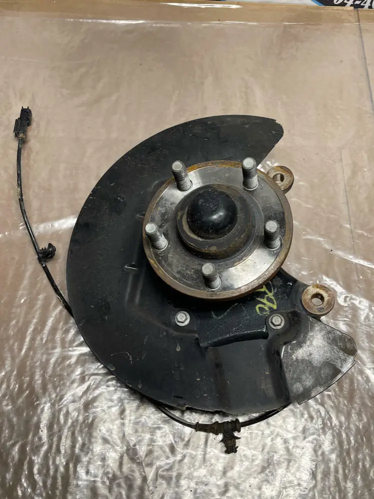 2015-17 Ford Mustang Gt V6 Driver Left Front Spindle 214 1