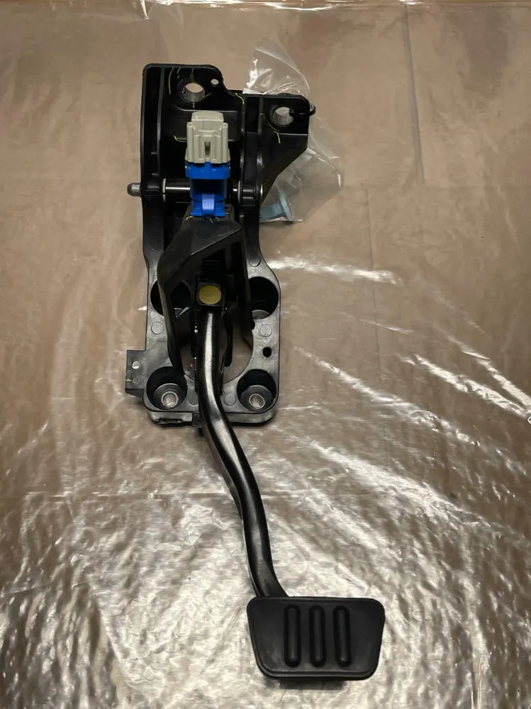 2015-17 Ford Mustang Gt 6R80 Brake Pedal Assembly 214 1