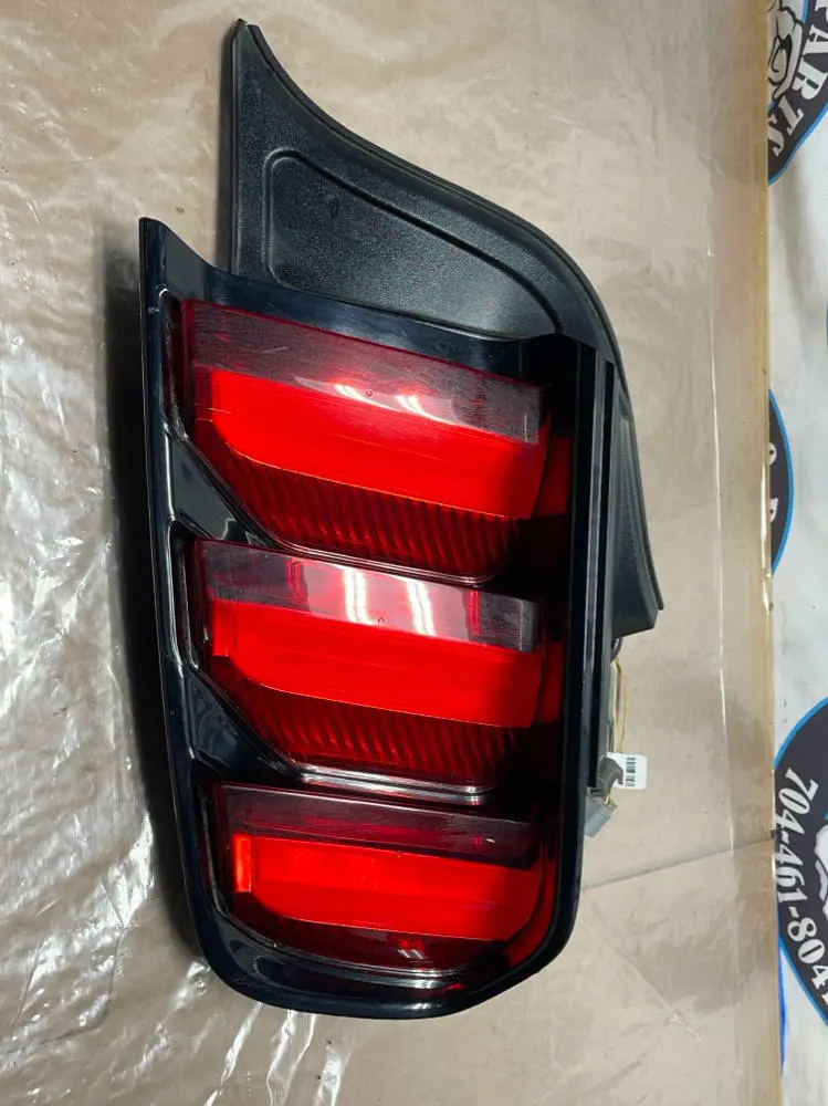 2015-17 Ford Mustang Gt S550 Coyote Rh Tail Light 222 1