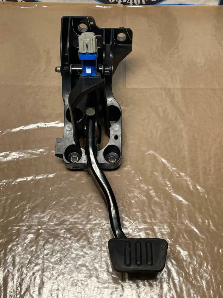 2015-17 Ford Mustang Gt Brake Pedal Assembly- For 6R80 227 1