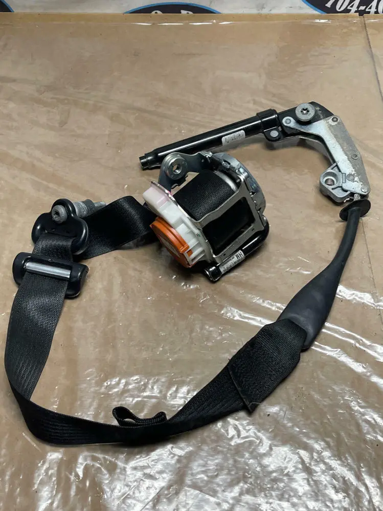 2015-17 Ford Mustang S550 Gt Front Rh Seat Belt- Coupe 227 1