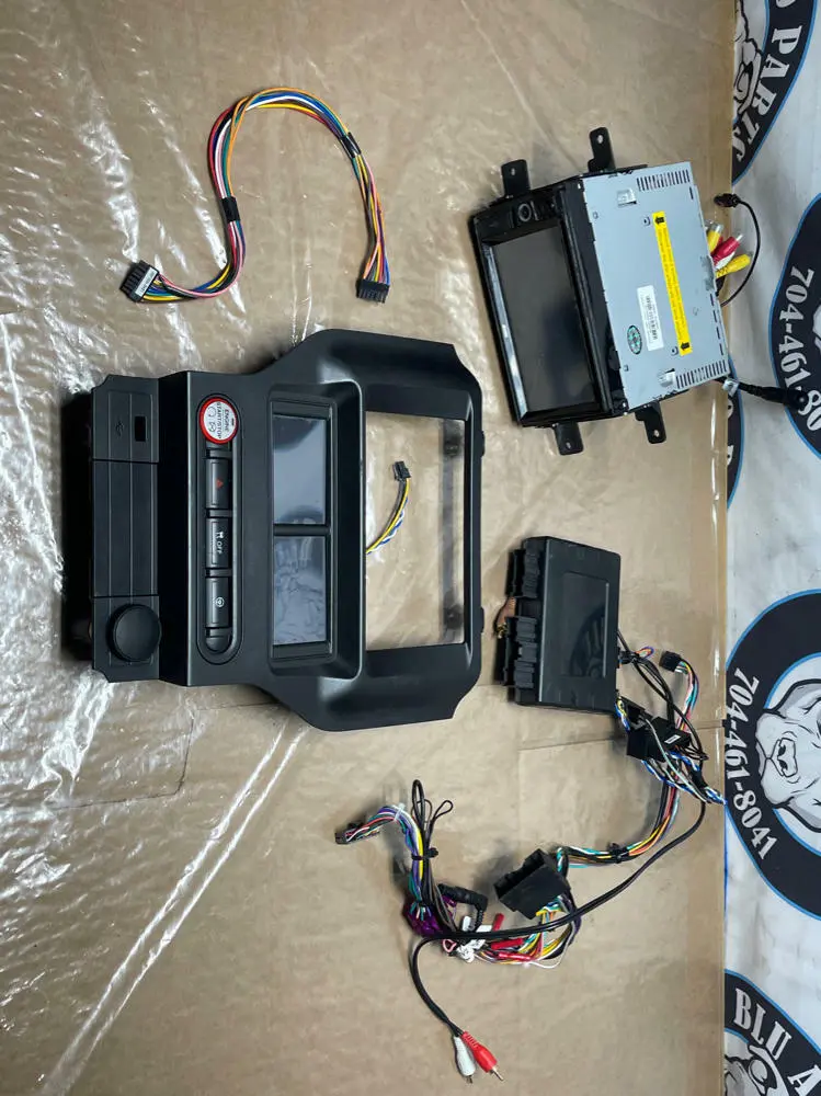2015-17 Ford Mustang Gt Aftermarket Radio/Bezel/Start Button- Has Issues 227 1