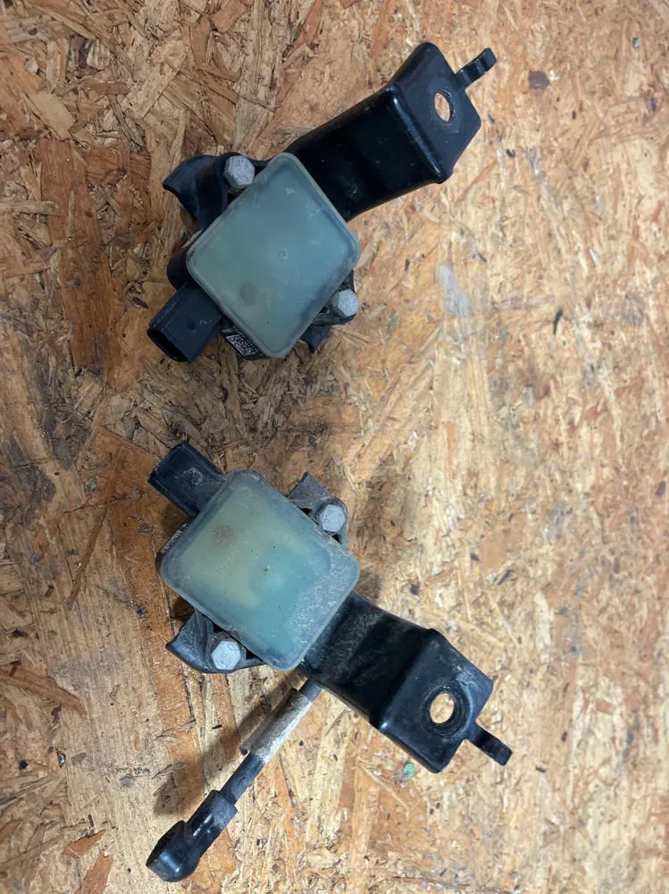 2018-23 Ford Mustang Mach One Front Magnaride Actuators Set 213 1