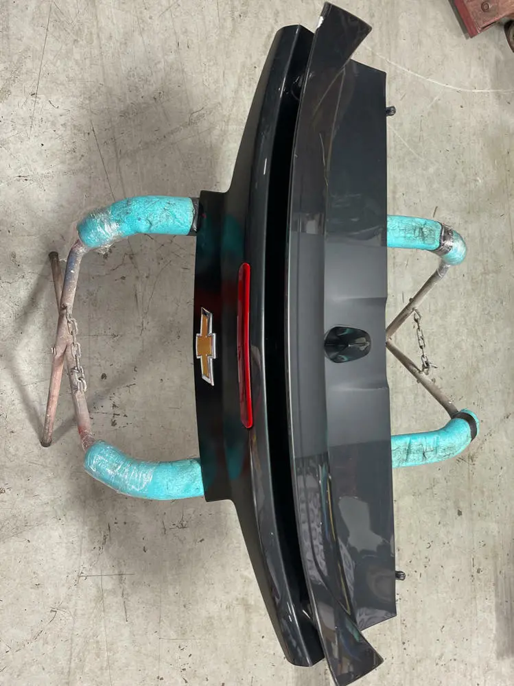 2016-23 Chevrolet Camaro Ss Trunk Lid & Spoiler 38K Miles Oem 199 1