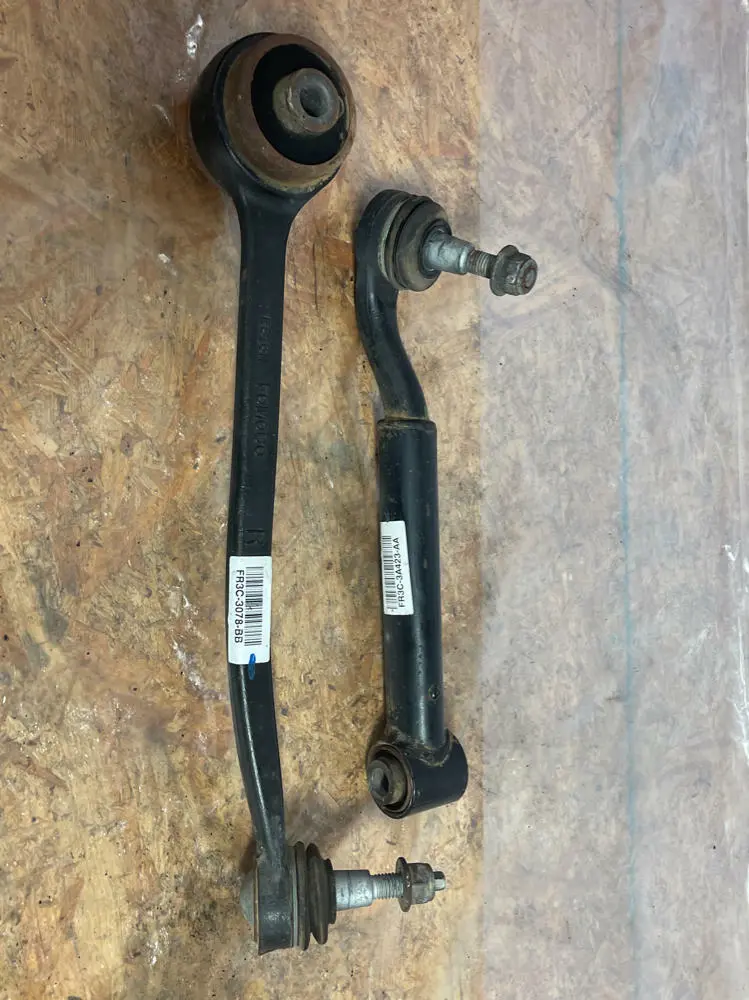 2015-17 Ford Mustang Gt Passenger Front Rh Control Arms Pair 211 1