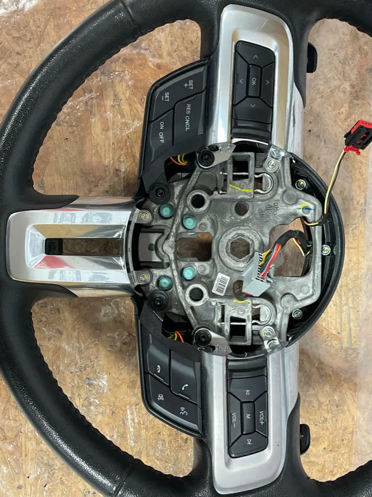 2015-17 Ford Mustang Gt 5.0 S550 Leather Steering Wheel 33K Miles 222 2