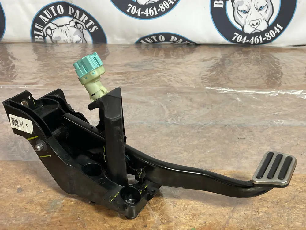 2015-17 Ford Mustang Gt 5.0 S550 Brake Pedal Assembly 211 2