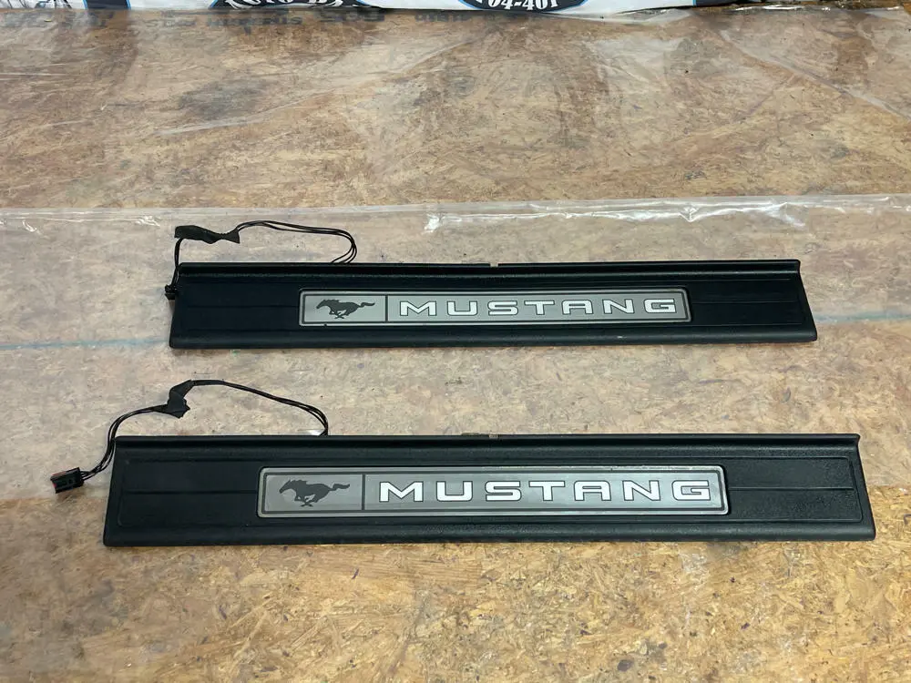 2015-17 Ford Mustang Gt 5.0 S550 Illuminated Door Sills Pair 211 2