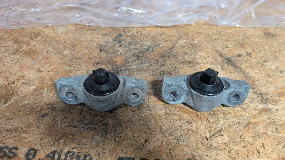 2018-23 Ford Mustang Gt Coyote Rear Shock Mounts Pair 242 1