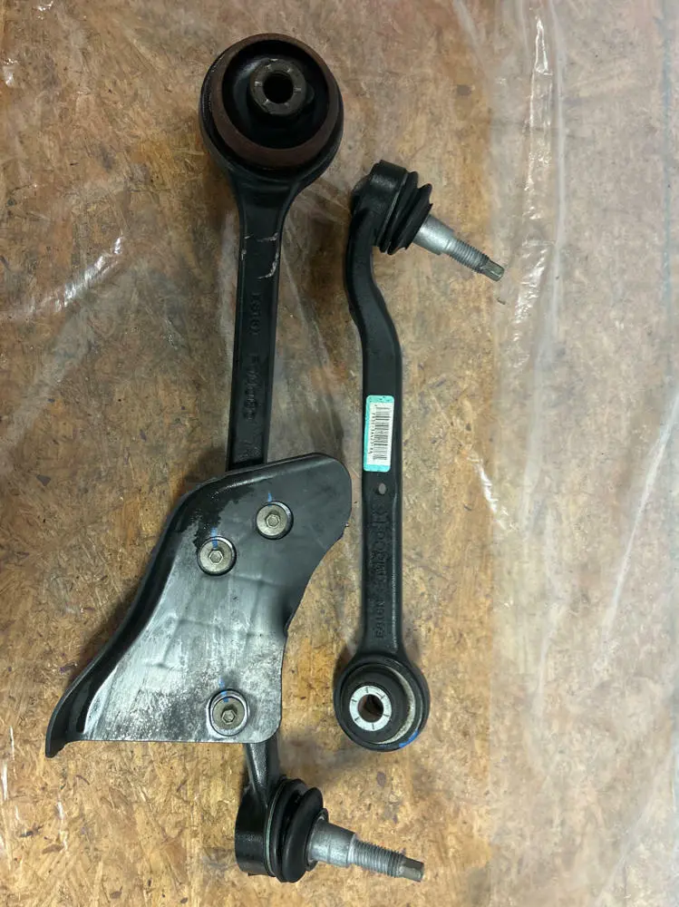 2018-23 Ford Mustang Front Passenger Rh Performance Pack Control Arms 1