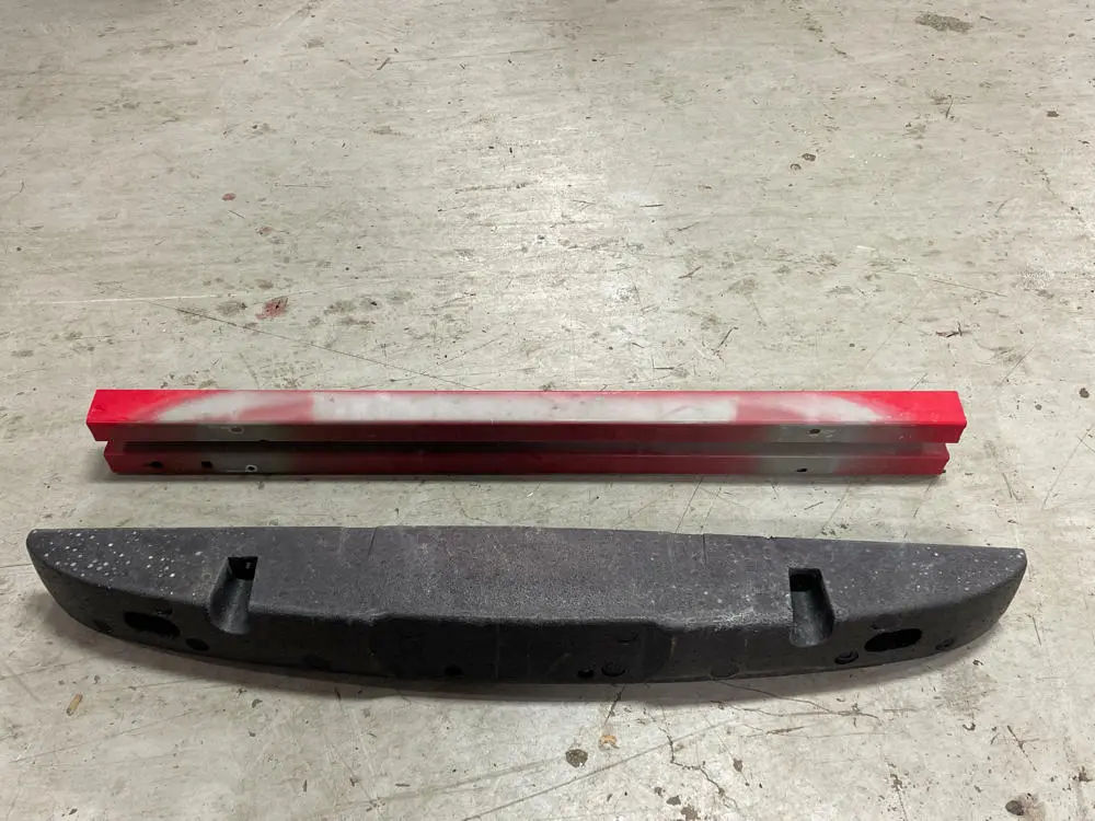 1999-04 Ford Mustang Svt Cobra Front Crash Absorber/Bar 233 1