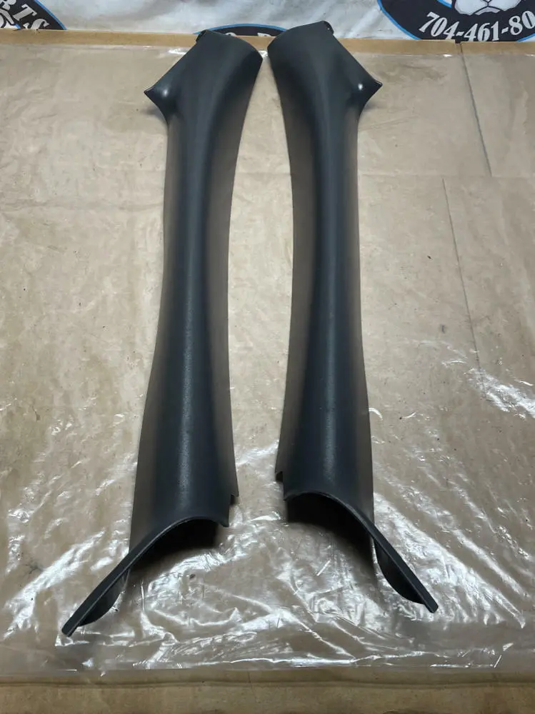 2003-04 Ford Mustang Svt Cobra Convertible Interior A-Pillars 252 1