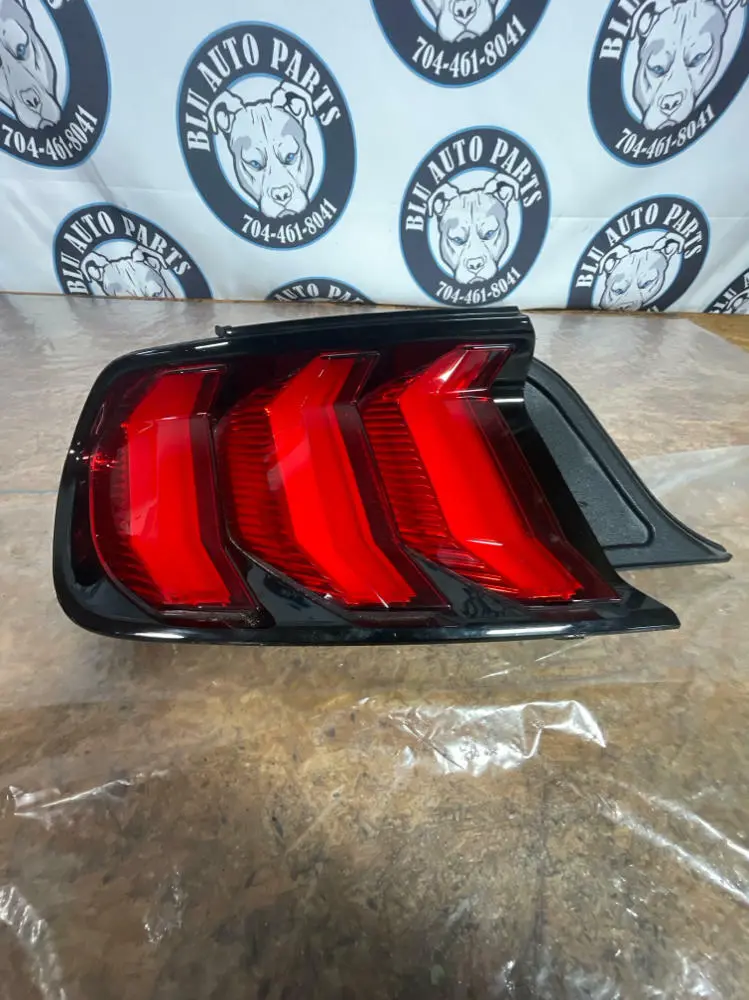 2018-23 Ford Mustang Gt S550 5.0 Tail Light Rh Passenger 223 1