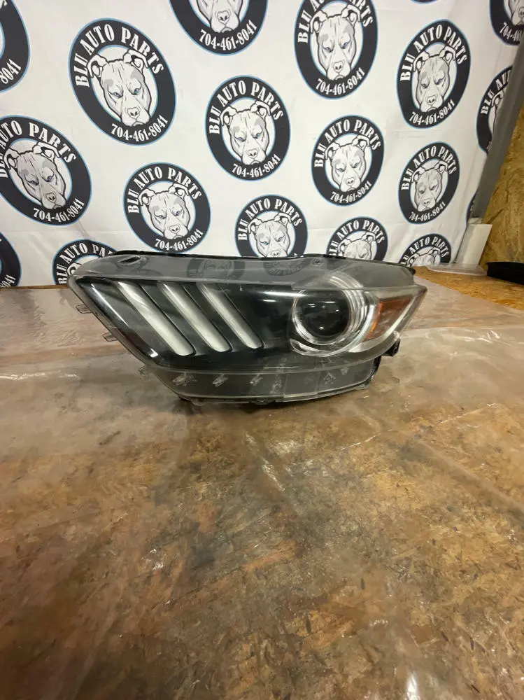 2018-23 Ford Mustang Gt 5.0 Eco Boost Rh Passenger Headlight 223 1