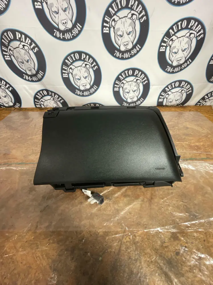 2018-23 Ford Mustang Gt 5.0 Eco Boost Glove Box 223 1