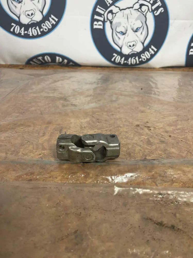 2018-23 Ford Mustang Gt 5.0 Steering Shaft- Knuckle Only 223 1