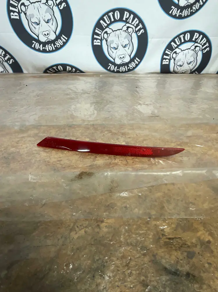 2024+ Ford Mustang Gt Driver Rear Lh Side Marker Reflector- 2K Miles, Red 250 1