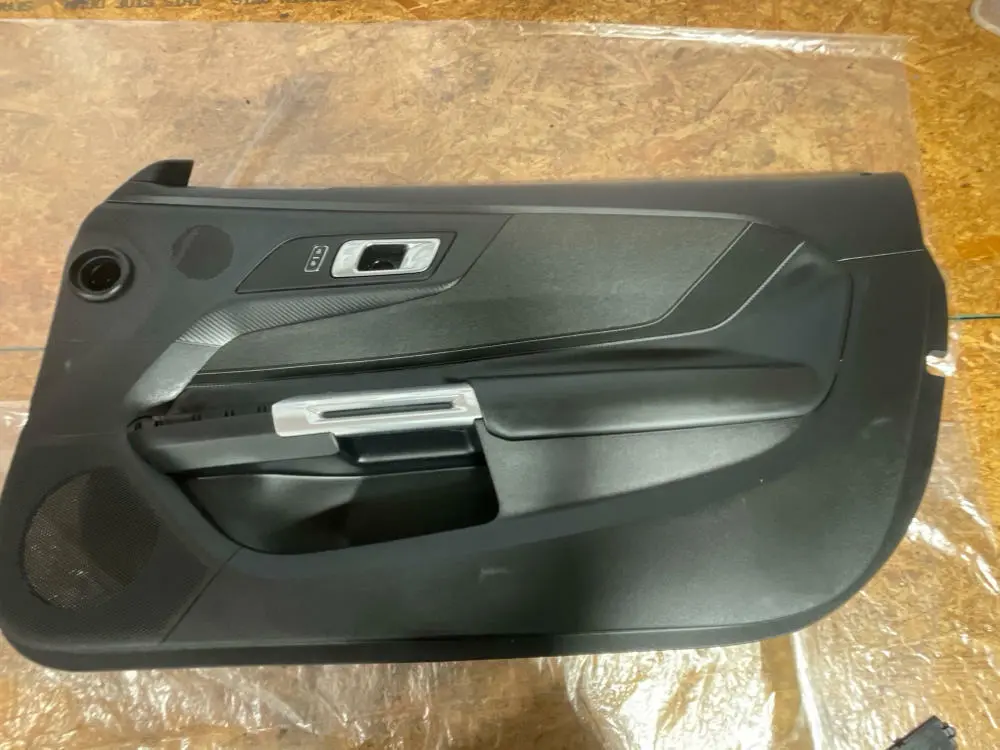 2024+ Ford Mustang Gt Passenger Rh Door Panel- Silver/White Stitching 250 1