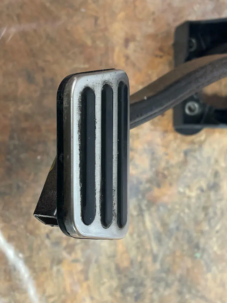 2011-14 Ford Mustang Gt 5.0 6R80 Brake Pedal Assembly 231 2