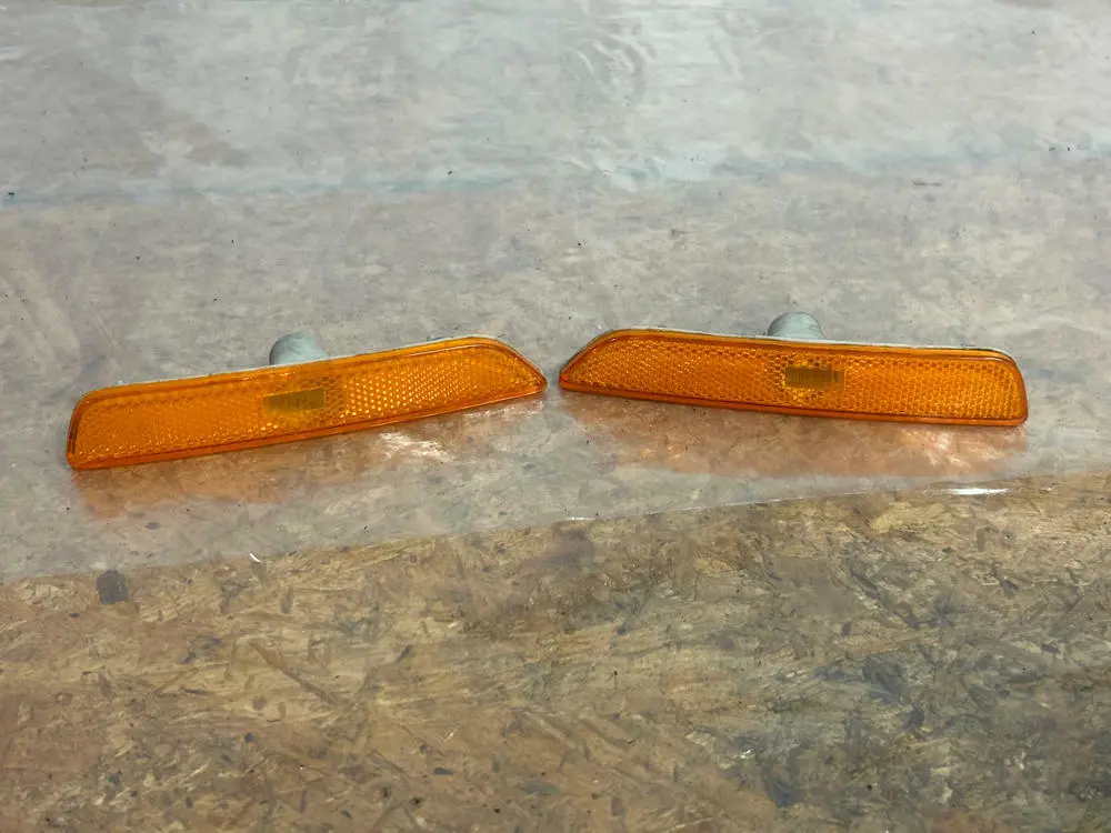 2011-14 Ford Mustang Gt Amber Front Bumper Reflectors Pair 231 1