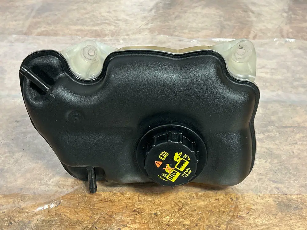 2011-14 Ford Mustang Gt Coolant Expansion Tank 231 1