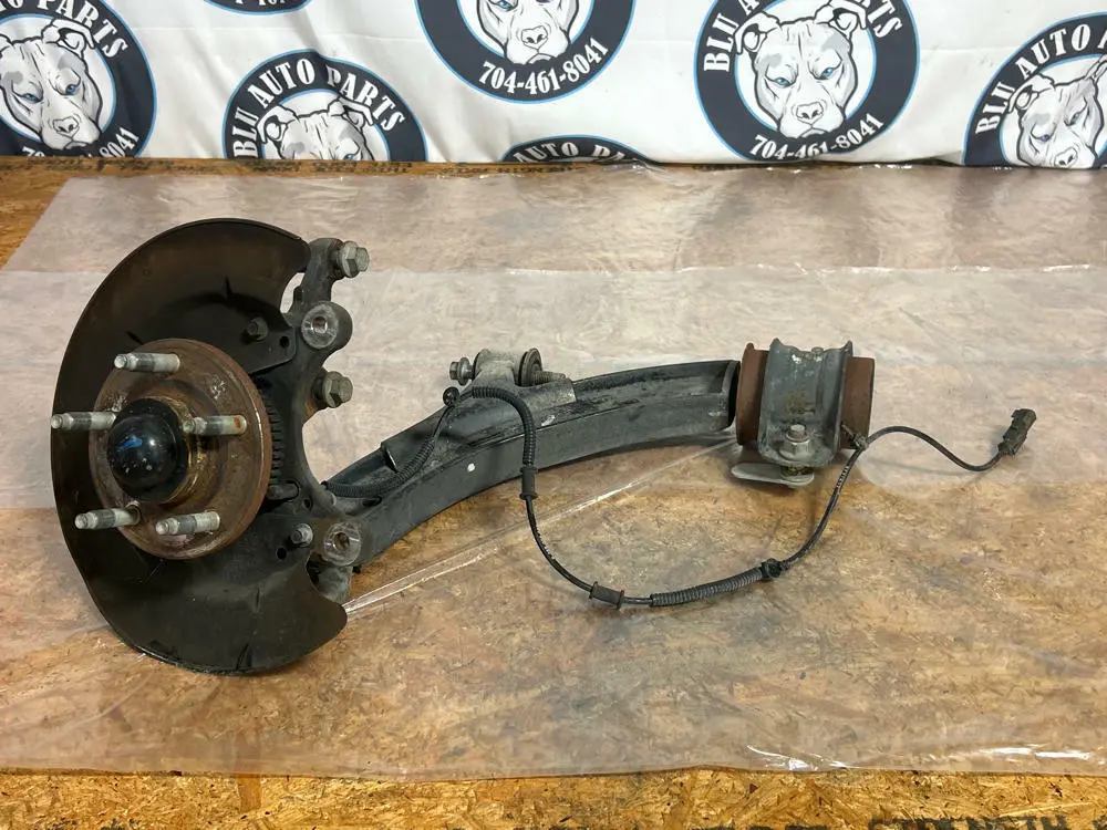 2011-14 Ford Mustang Gt 5.0 Driver Lh Suspension Control Arm Spindle 231 1