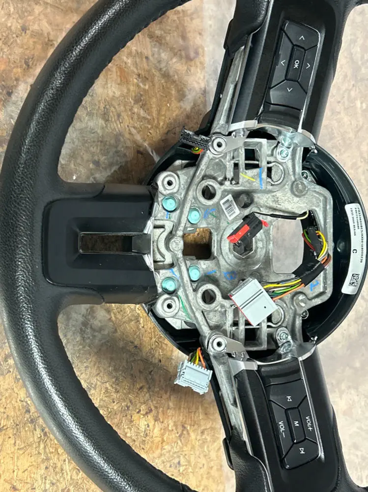 2015-17 Ford Mustang Leather Steering Wheel 16K Miles 2