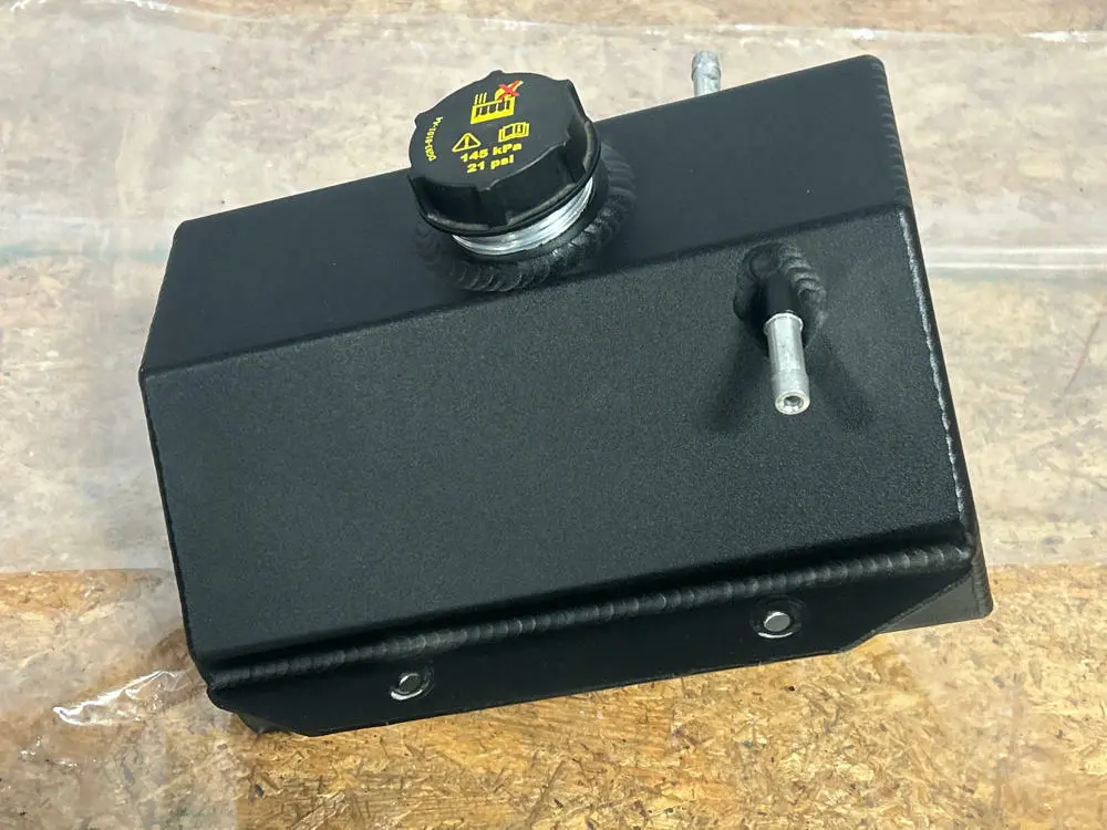 2015-17 Ford Mustang Gt Aftermarket Coolant Reservoir- For Engine 253 1